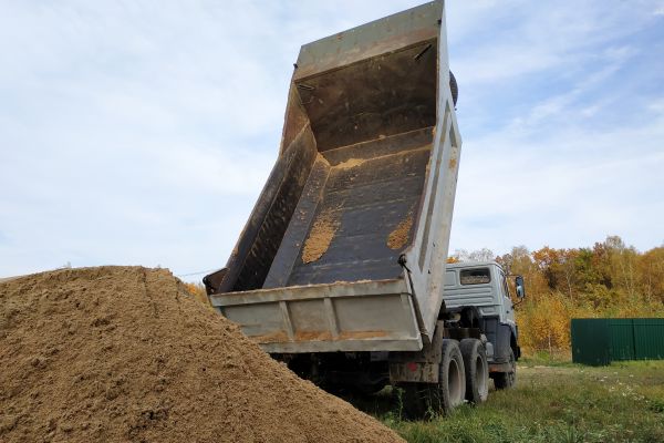 Topsoil Delivery in Belleville